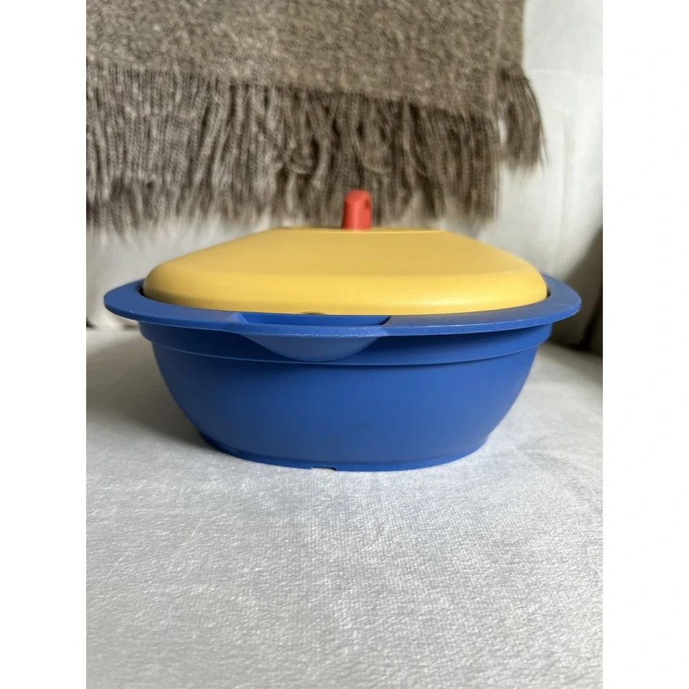 Vintage Tupperware Legacy Microwave Oval Dish‎ Serving Container Blue Yellow